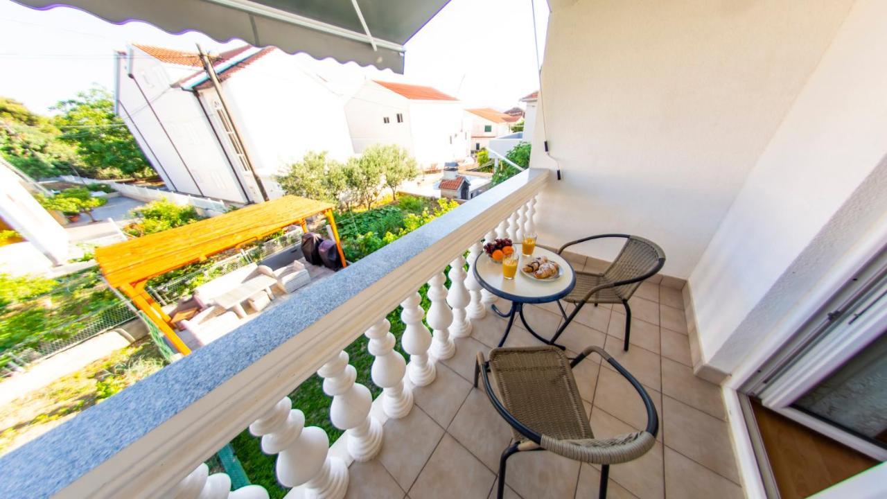 Apartments Curic Trogir Luaran gambar