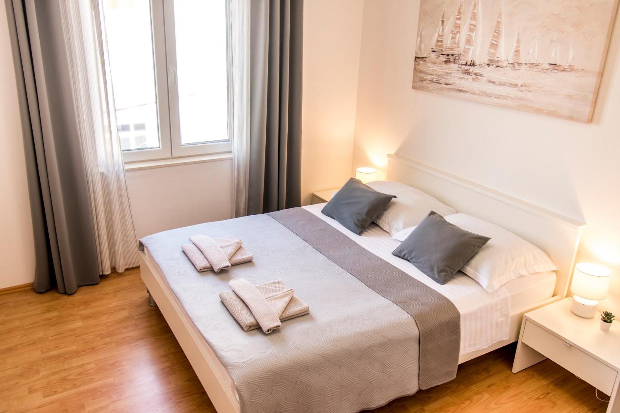 Apartments Curic Trogir Luaran gambar